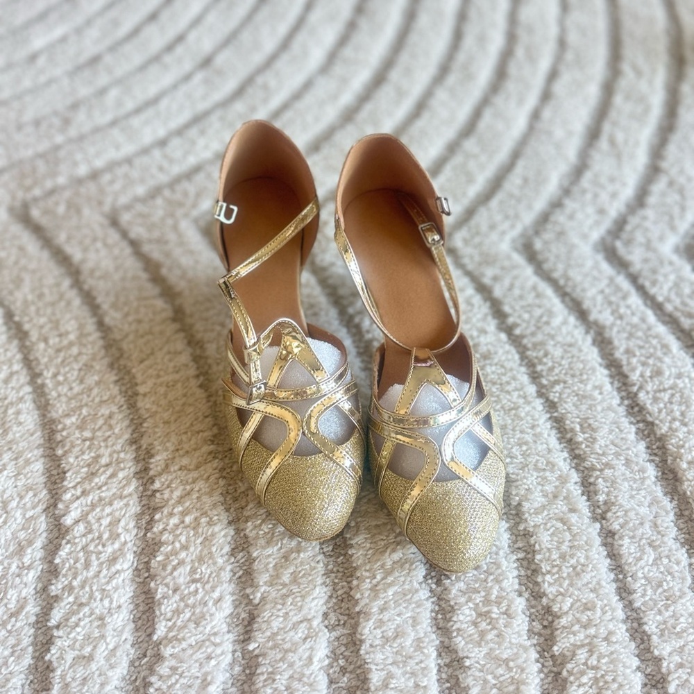 TDA dance shoes 318